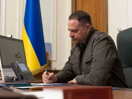 Єрмак подав у відставку за день до зустрічі з Уїткоффом та зятем Трампа в Майамі