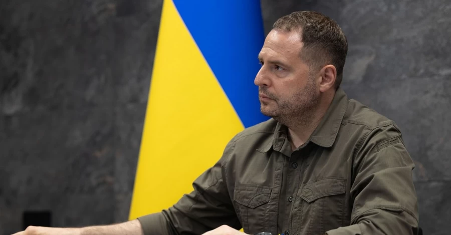 Мене зганьбили, і мою гідність не захистили, - Єрмак заявив, що йде на фронт