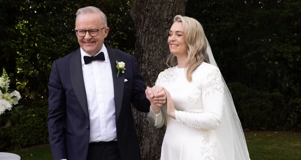 Премьер-министр Австралии в первый раз женился, будучи в должности