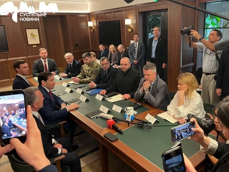 Рубіо перед початком переговорів у Флориді пообіцяв, що Україна буде незалежною та успішною