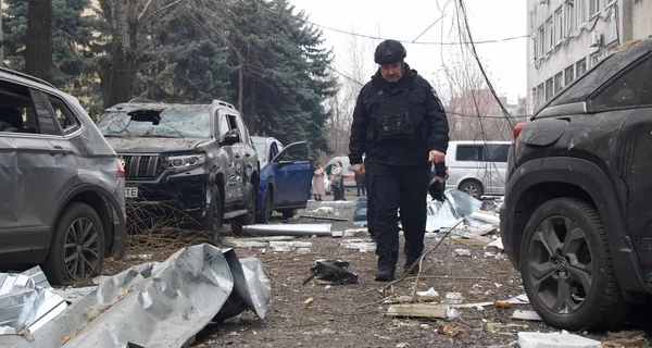 Россияне ударили ракетой по Днепру, 4 погибших, много пострадавших