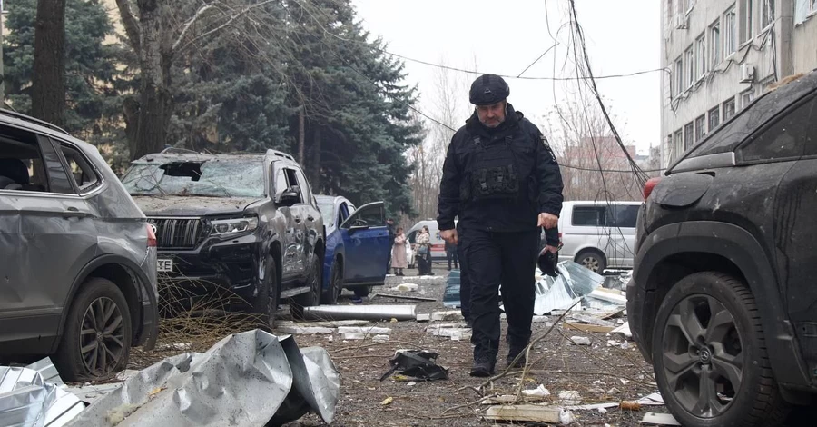 Росіяни вдарили ракетою по Дніпру, четверо загиблих, багато постраждалих