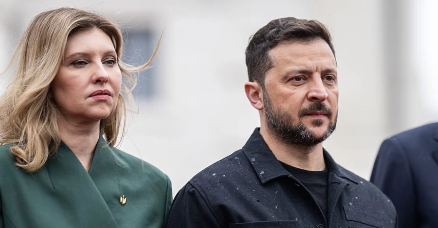 Зеленський вдруге за два тижні прибув до Парижа — тепер разом з дружиною