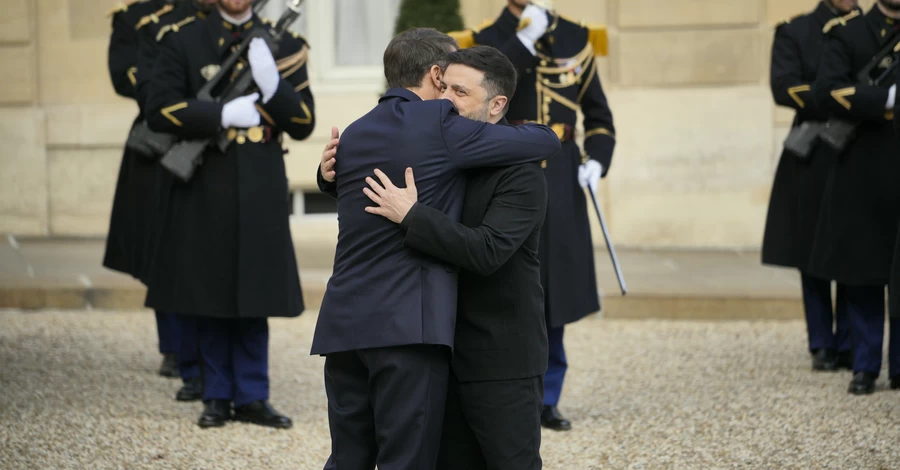 Зеленський і Макрон розпочали зустріч в Єлисейському палаці
