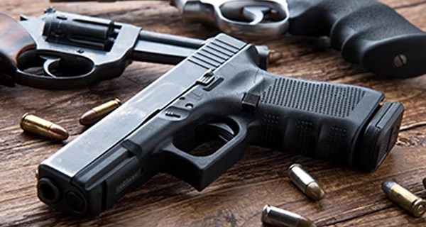Битва за пістолети: депутати підготували 700 правок до законопроєкту про цивільну зброю