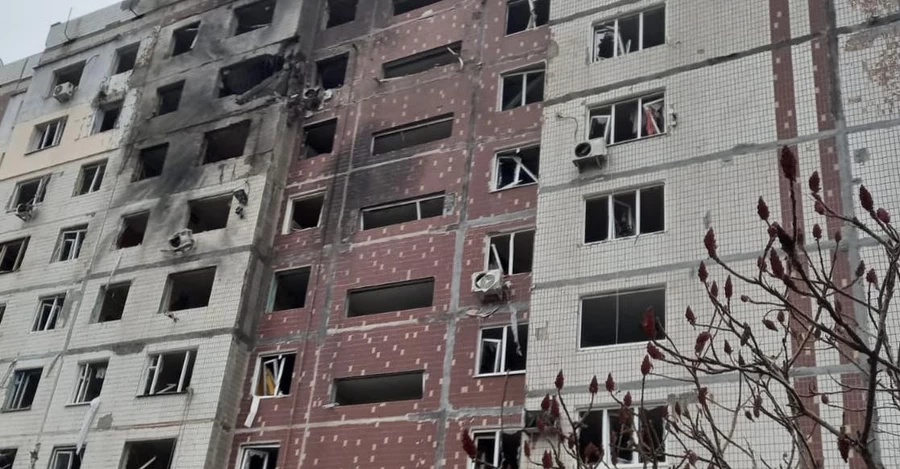 У Краматорську з-під завалів багатоповерхівки дістали тіло жінки