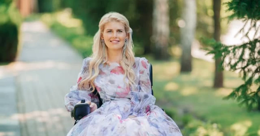 Парализованная писательница Марина Бородина: Плакать с теми, кого любишь, - это тоже жизнь