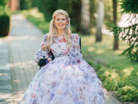 Парализованная писательница Марина Бородина: Плакать с теми, кого любишь, - это тоже жизнь