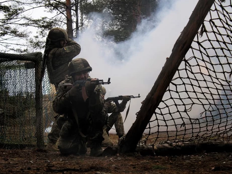 У ЗСУ спростували так званий прорив росіян у Лимані - українські захисники утримують лінію оборони