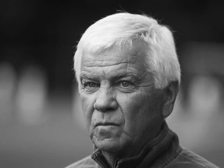 На стадионе 