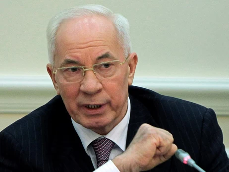  Суд признал Азарова виновным в государственной измене 