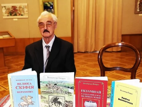Помер український письменник Володимир Петрук