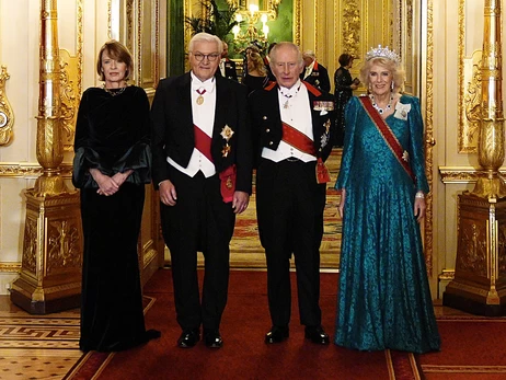Король Чарльз устроил роскошный банкет для Штайнмайера - среди гостей Клаудия Шиффер и Ганс Циммер