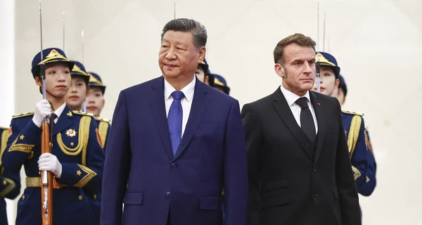 Макрон запропонував Сі Цзіньпіну змусити Путіна прийняти зимовий мораторій на удари по енергетиці України