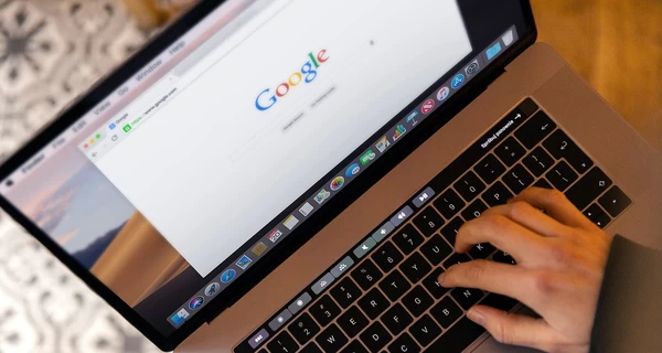 Самой популярной сленговой фразой 2025 года стала 