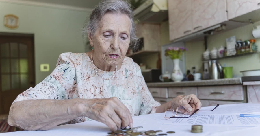 Что нужно успеть до Нового года: всем - подать заявки на выплаты, пенсионерам - пройти идентификацию