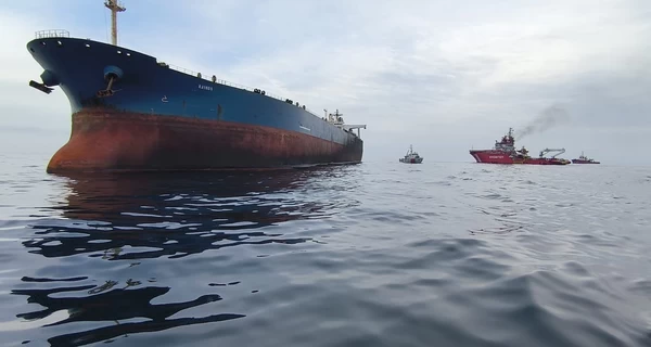 Украина бьет по танкерам, Путин грозит топить всех подряд: война выходит за морские границы