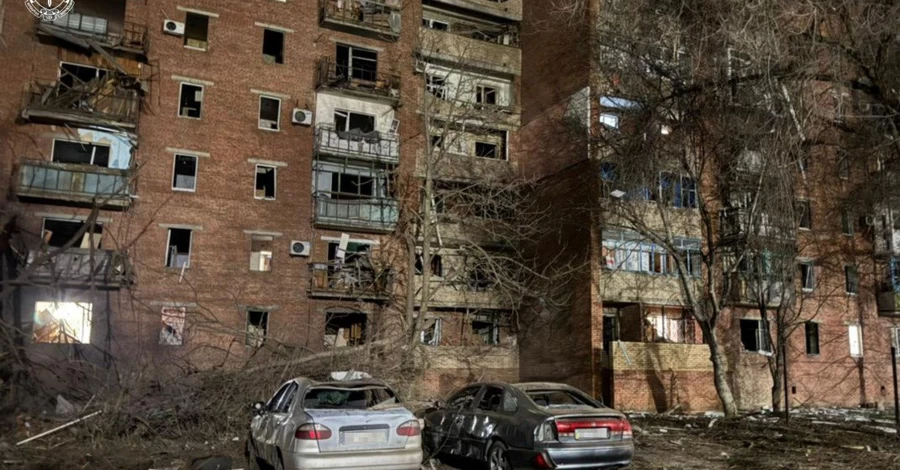 Росіяни скинули авіабомбу на Слов'янськ, поранено 6 людей