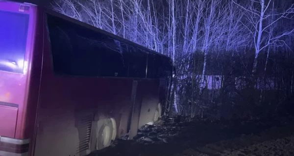 В Польше автобус с 26 украинцами врезался в легковушку - водитель погиб