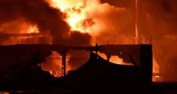 Россияне массированно атаковали Кременчук - в городе перебои со светом и водой