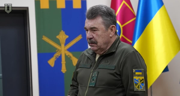 Кузьмука, який “роззброїв ЗСУ при Кучмі”, звільнили з посади радника командувача ТрО