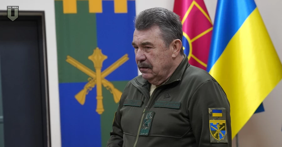 Кузьмука, который 