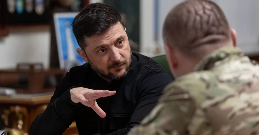 Зеленский еще не видел новые поправки в мирный план США - Умеров лично привезет документы