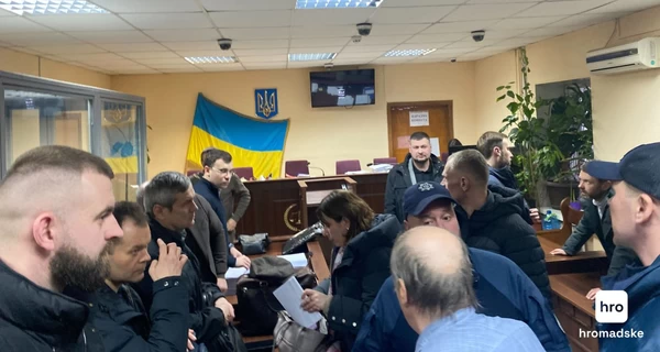 Коломойського, який мав зробити “гучні заяви”, не доставили до суду через зламаний транспорт