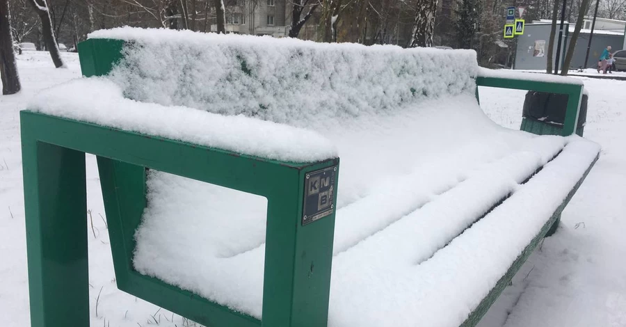 Во вторник в Украине прогнозируют и снег, и дождь, теплее всего будет на западе