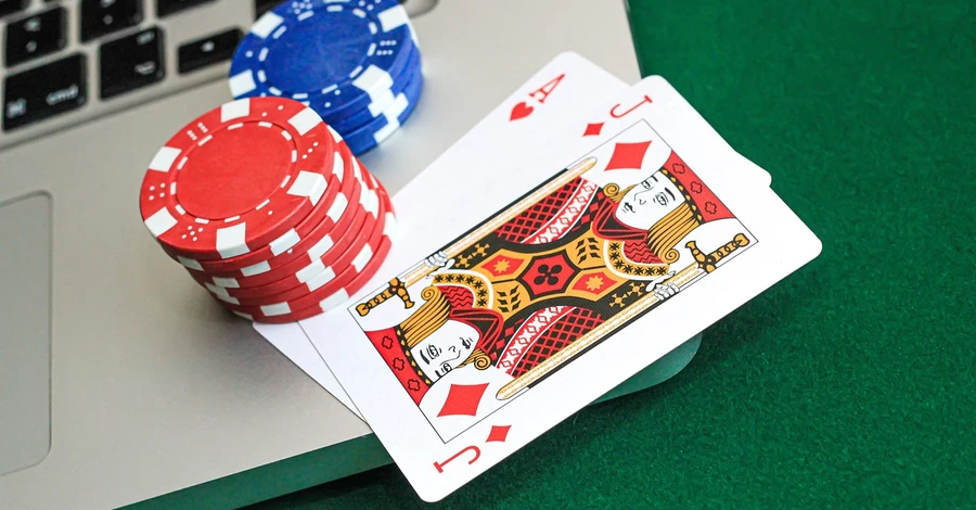 Блогера Залипуху оштрафовали на 4,8 млн гривен за рекламу казино