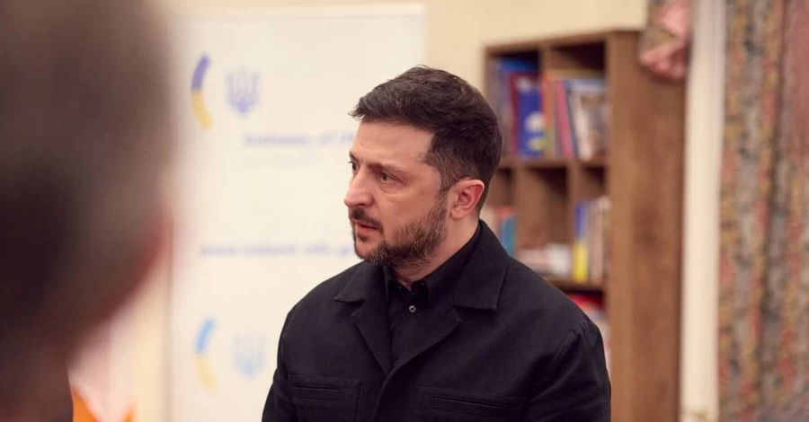 Украина не имеет права отдавать свои территории врагу, - Зеленский