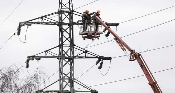 Россияне снова атаковали энергообъекты, «Укрэнерго» ввела аварийные отключения