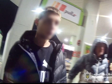 Суд відправив під домашній арешт одного з нападників на артистів ансамблю «Гуцулія»