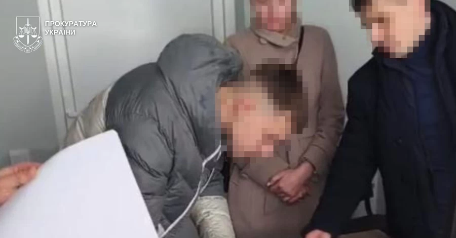 Суд избрал меры пресечения нападающим на артистов 