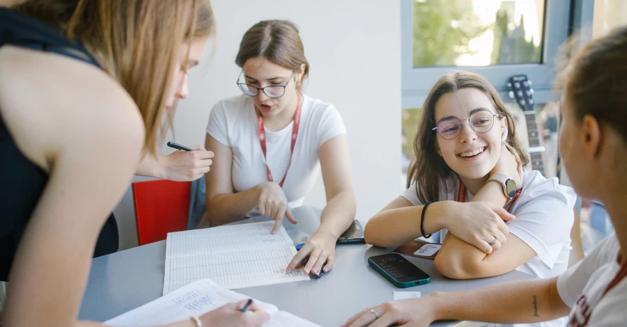 Кабмин утвердил введение «зимнего поступления» на нулевой курс в вузах