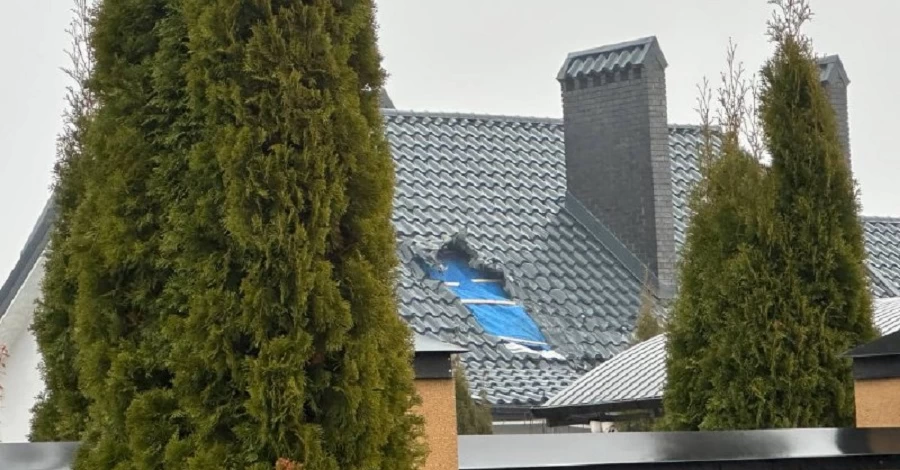 На Львовщине дрон попал в дом предпринимателей, полиция расследует покушение на убийство