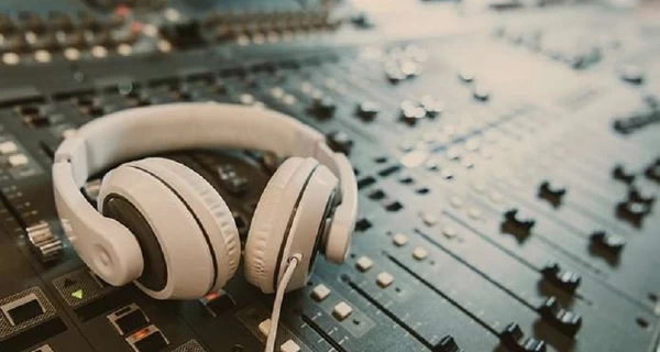 Российскую музыку будут блокировать на стриминговых платформах, - глава подкомитета по музиндустрии Санченко