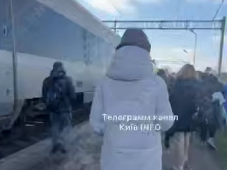 Массовое заминирование украинских поездов - взрывчатку ищут в трех поездах