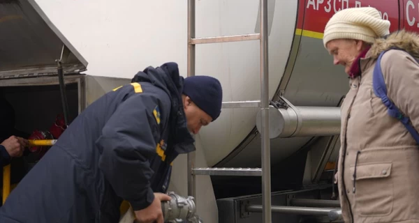 В Одессе без света остаются более 430 тысяч абонентов, воду подвозят автоцистернами 