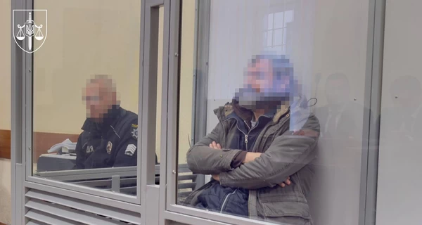 Суд оставил под стражей бывшего директора 