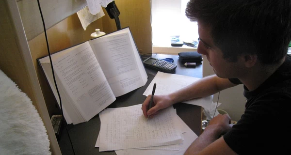 «Нульовий курс» для вступників у ЗВО: кому він допоможе і за що його критикують