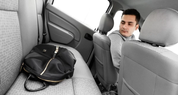 Что забывают в машинах пользователи BlaBlaCar: от британской визы до варенья и мешка навоза