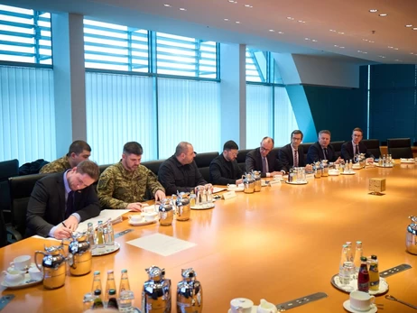 Україна не визнає Донбас російським ні де-юре, ні де-факто, - Зеленський