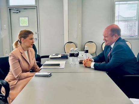 В Сенат США внесли закон о «нефтяном эмбарго» для спонсоров Кремля, - Стефанишина