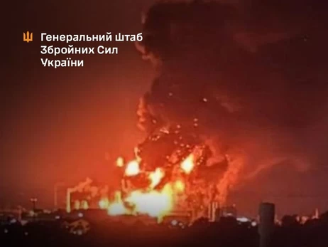 Силы обороны атаковали нефтеперерабатывающий завод, резервуары и склад боеприпасов россиян