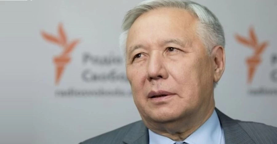 Експрем'єр Єхануров розчулився, розповідаючи про сина на фронті