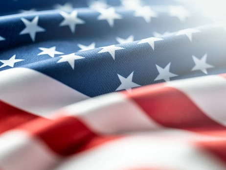 США официально приостановили лотерею «Грин-карт»