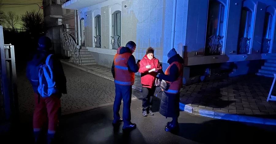 Вночі росіяни вдарили по Одесі, пошкоджено критичну інфраструктуру, частина міста без світла