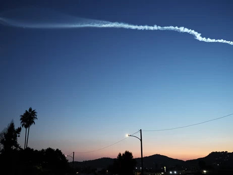 Росія розробляє космічну зброю проти Starlink, - АР