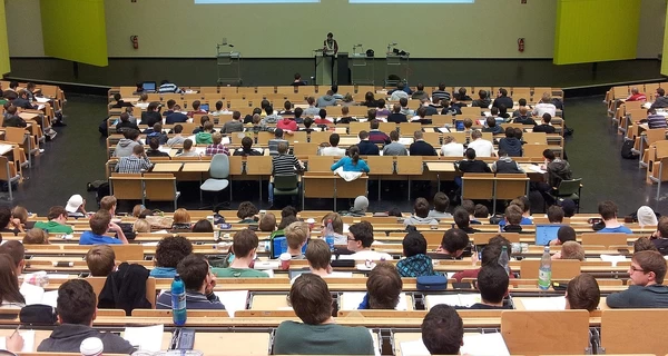 Міносвіти розповіло, чи стало менше вступників після відкриття кордонів для чоловіків 18-22 років